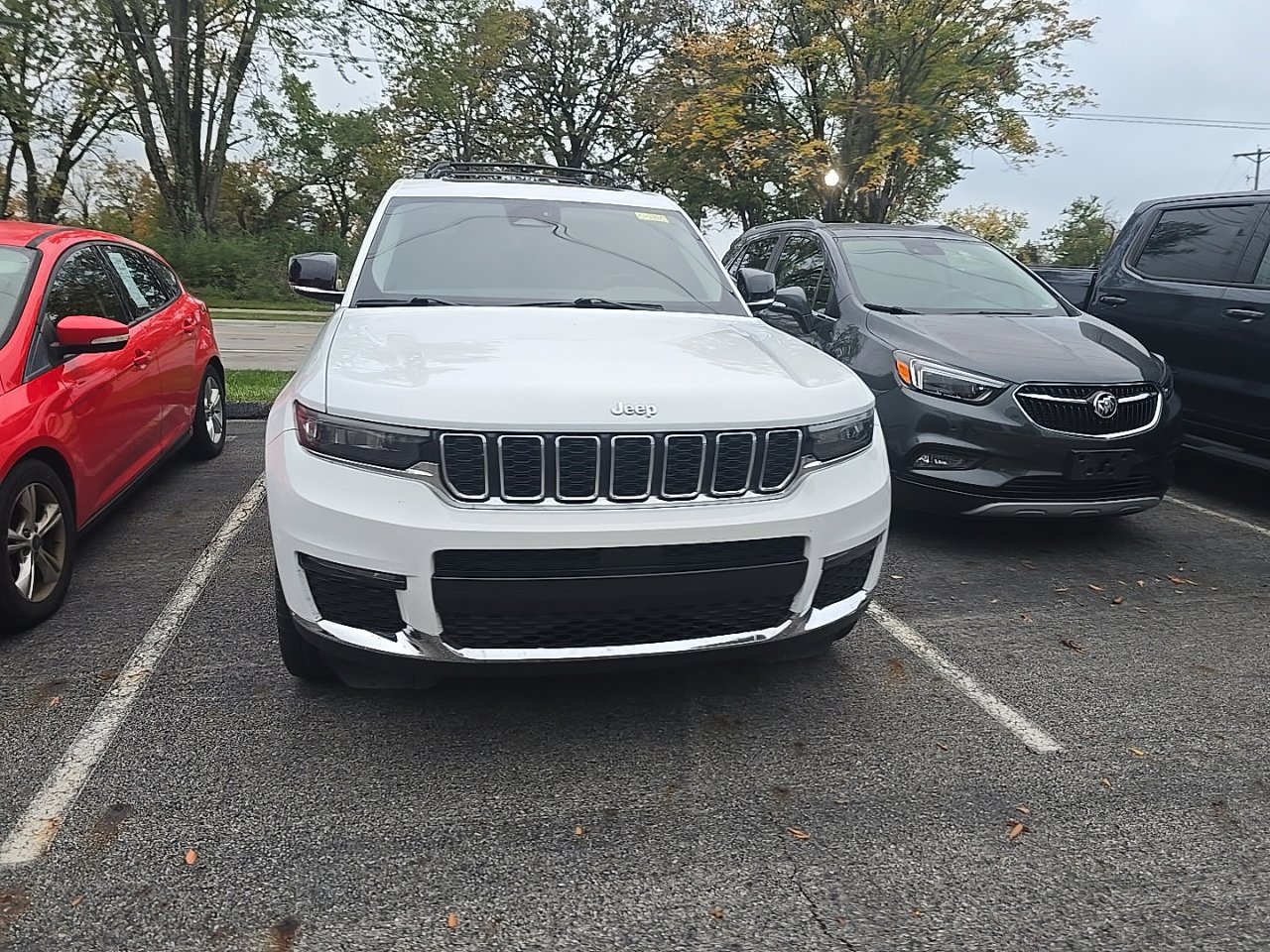 Used 2021 Jeep Grand Cherokee L Limited AWD/4WD image 2