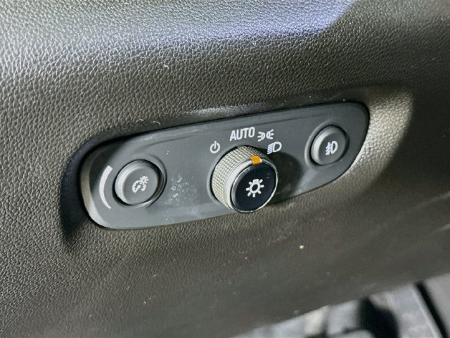 Used 2021 Chevrolet Traverse LT AWD/4WD image 15
