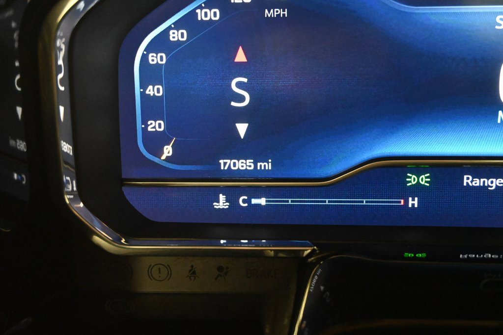 Used 2025 Chevrolet Silverado 2500 ZR2 w/ Technology Package image 26