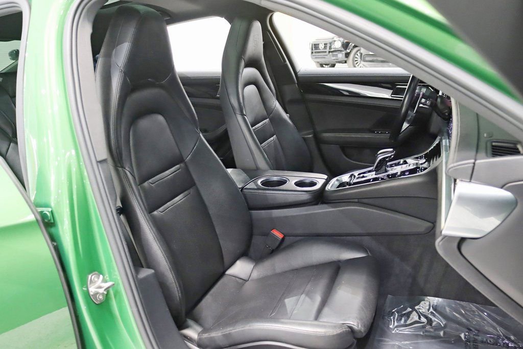 Used 2020 Porsche Panamera 4 image 24