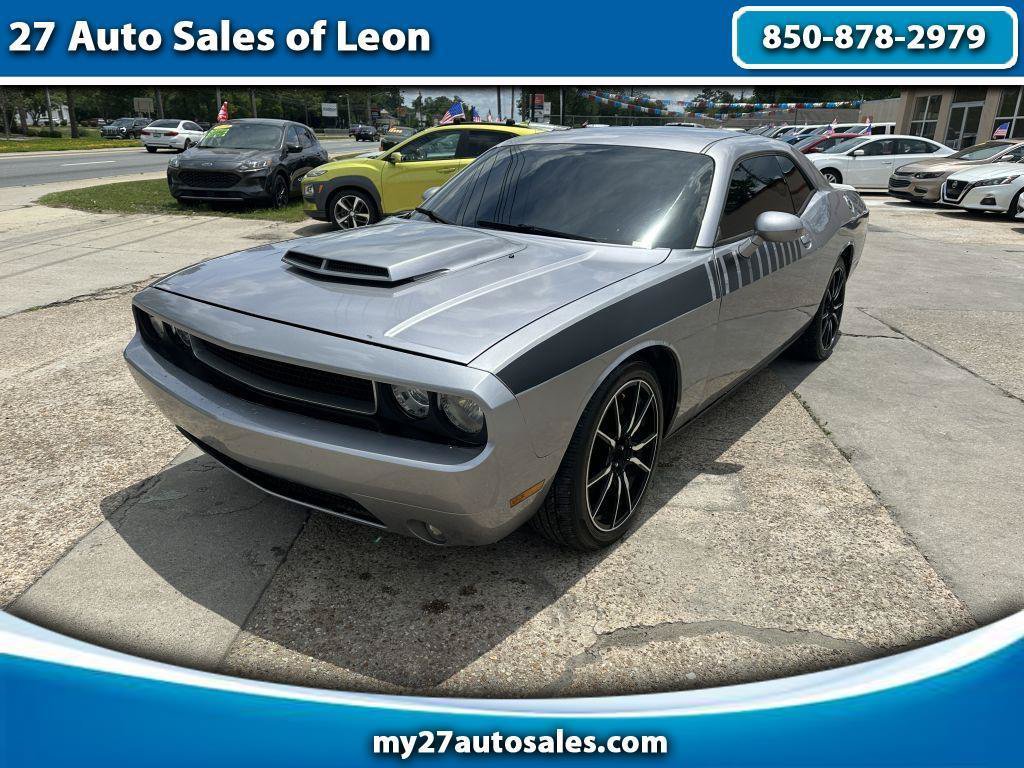 Used 2014 Dodge Challenger R/T RWD image 1