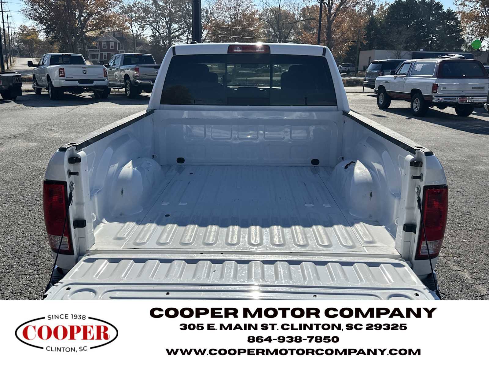 Used 2020 RAM 1500 Classic SLT AWD/4WD image 18