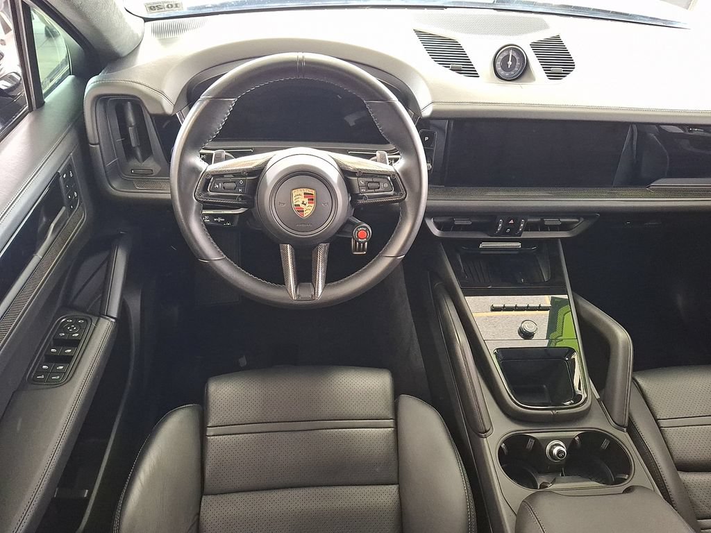 Used 2024 Porsche Cayenne Turbo GT AWD/4WD image 12