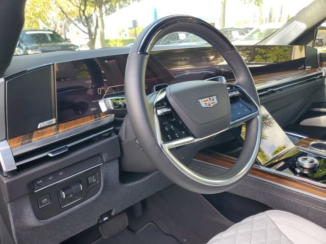 Certified 2025 Cadillac Escalade ESV Sport Platinum w/ LPO, ONYX Package RWD image 20