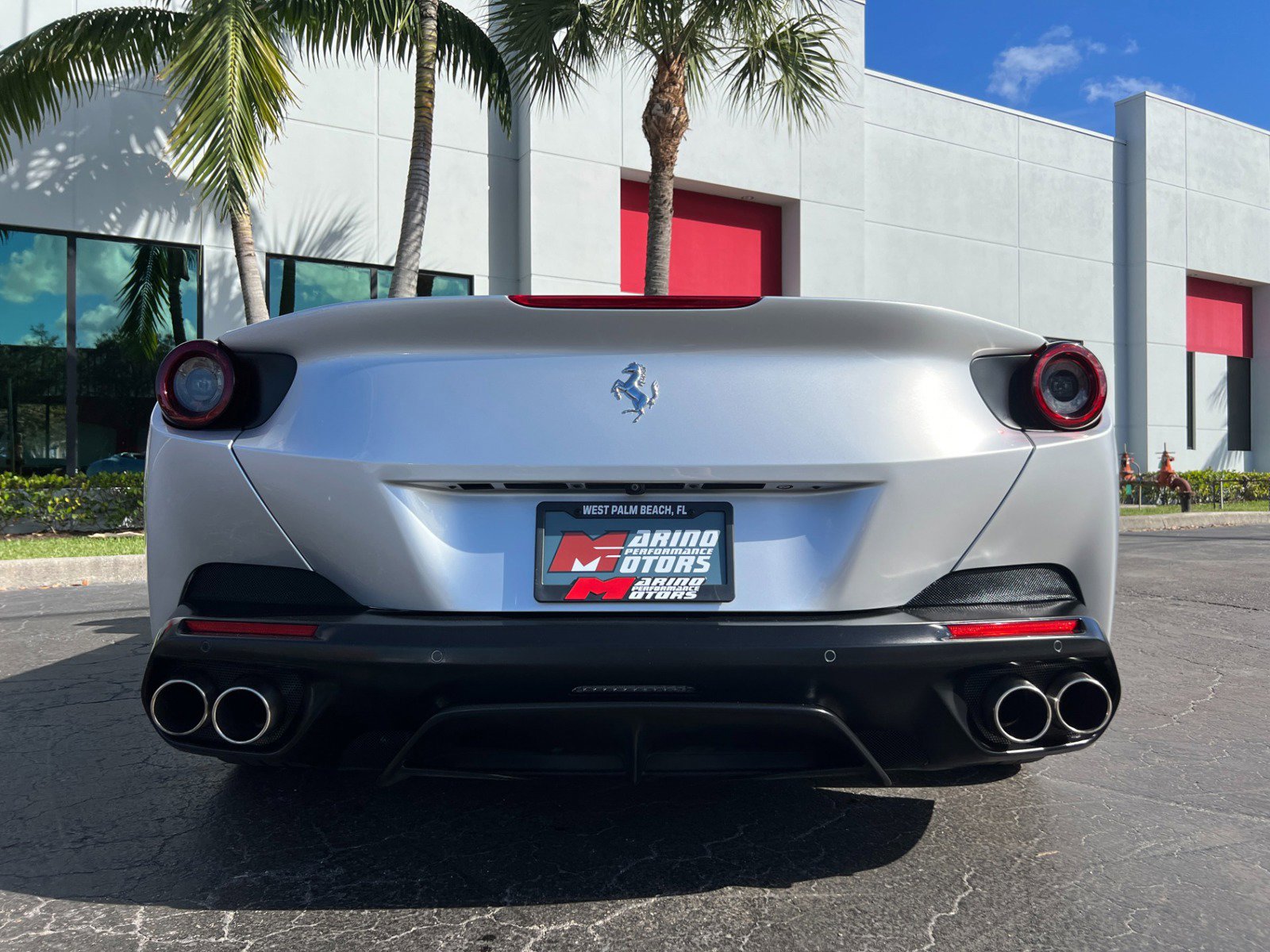 Used 2019 Ferrari Portofino image 11