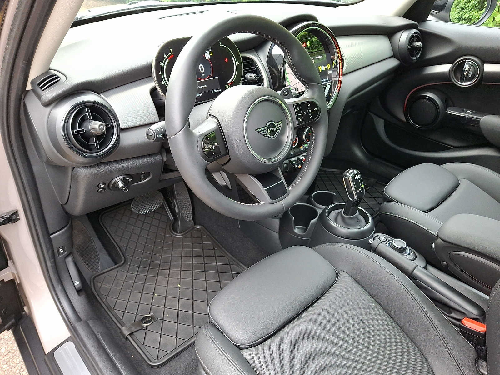 Certified 2024 MINI Cooper S FWD image 10