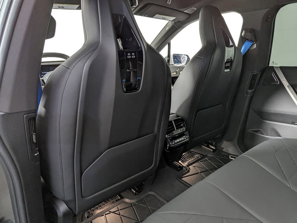 Certified 2023 BMW iX M60 w/ Executive Package image 50