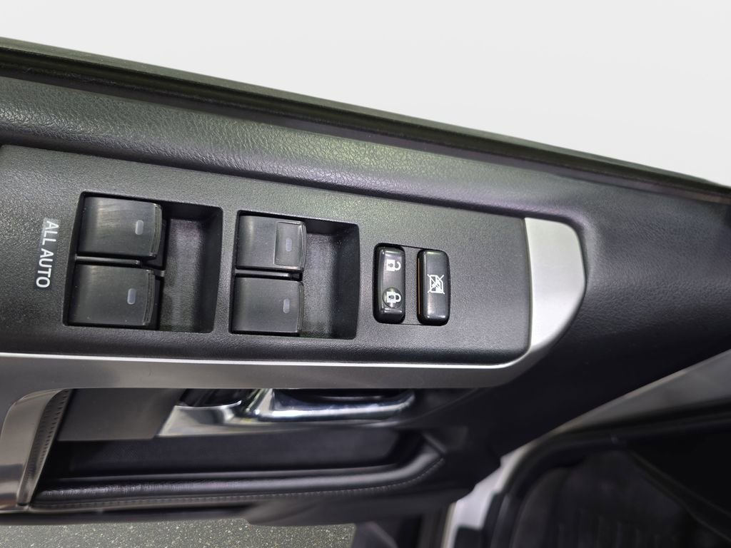 Used 2014 Toyota 4Runner SR5 AWD/4WD image 26