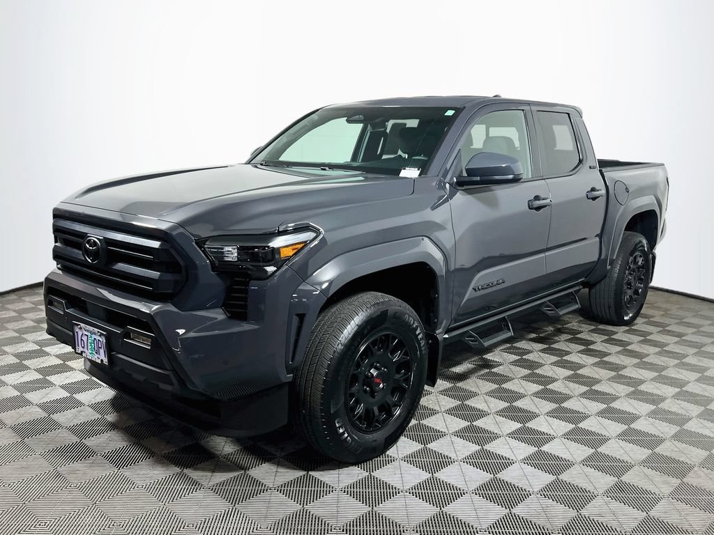 Certified 2025 Toyota Tacoma SR5 AWD/4WD image 3