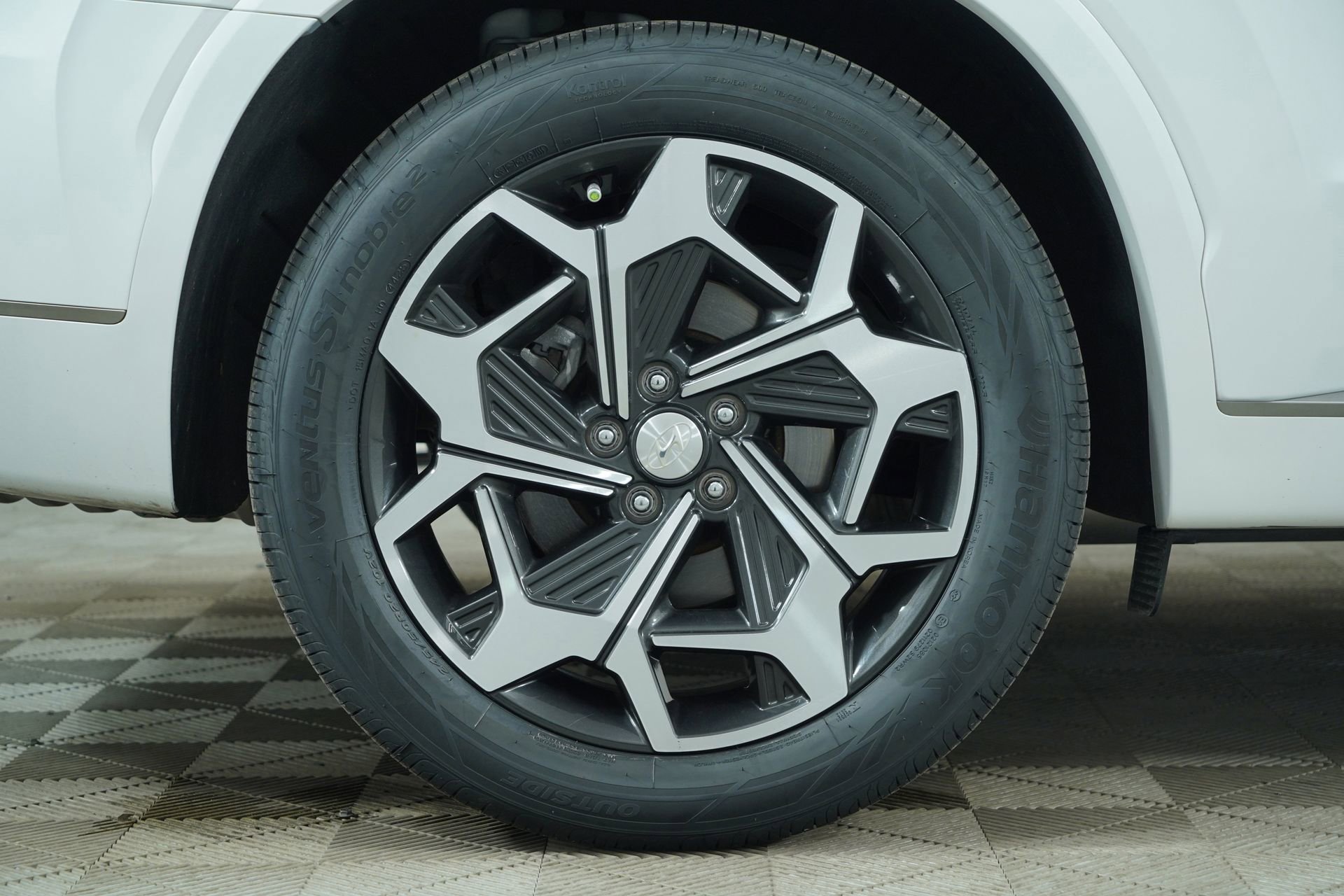 Used 2022 Hyundai Palisade Calligraphy image 14