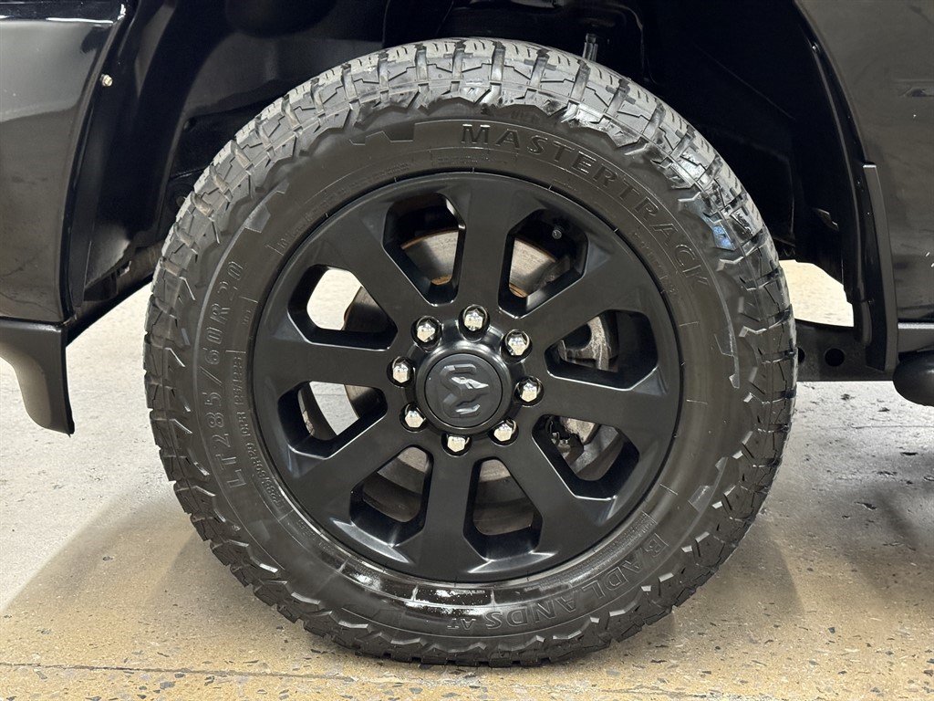 Used 2019 RAM 2500 Big Horn w/ Black Appearance Package AWD/4WD image 6
