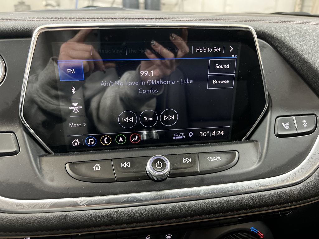 Used 2019 Chevrolet Blazer Premier w/ Sun and Wheels Package image 13