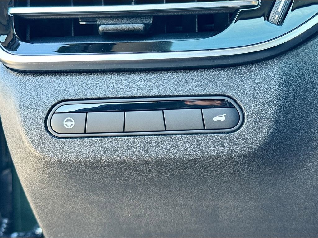 Used 2026 INFINITI QX60 Luxe w/ Cargo Package image 11