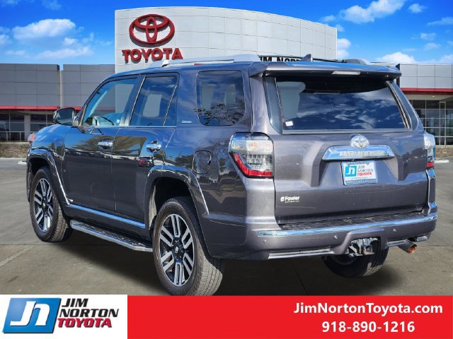 Used 2017 Toyota 4Runner Limited AWD/4WD image 8