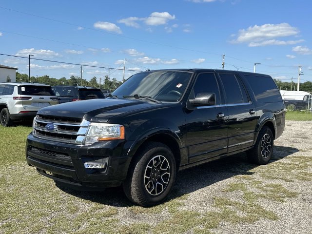 Used 2017 Ford Expedition EL Limited w/ Equipment Group 301A RWD image 12