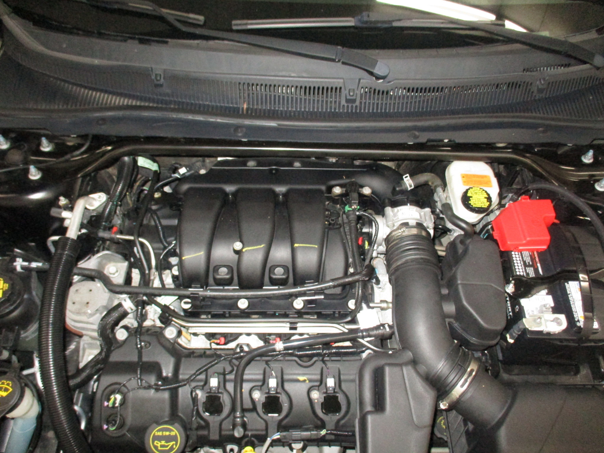 Used 2017 Ford Taurus SE FWD image 28