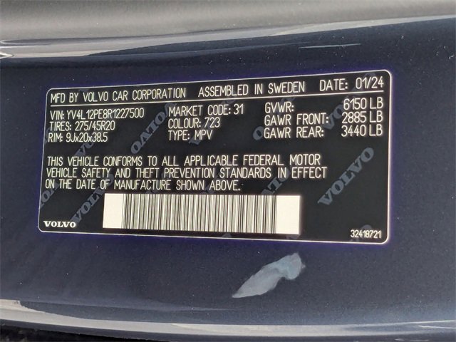 New 2024 Volvo XC90 B5 Plus w/ Protection Package Premier image 32