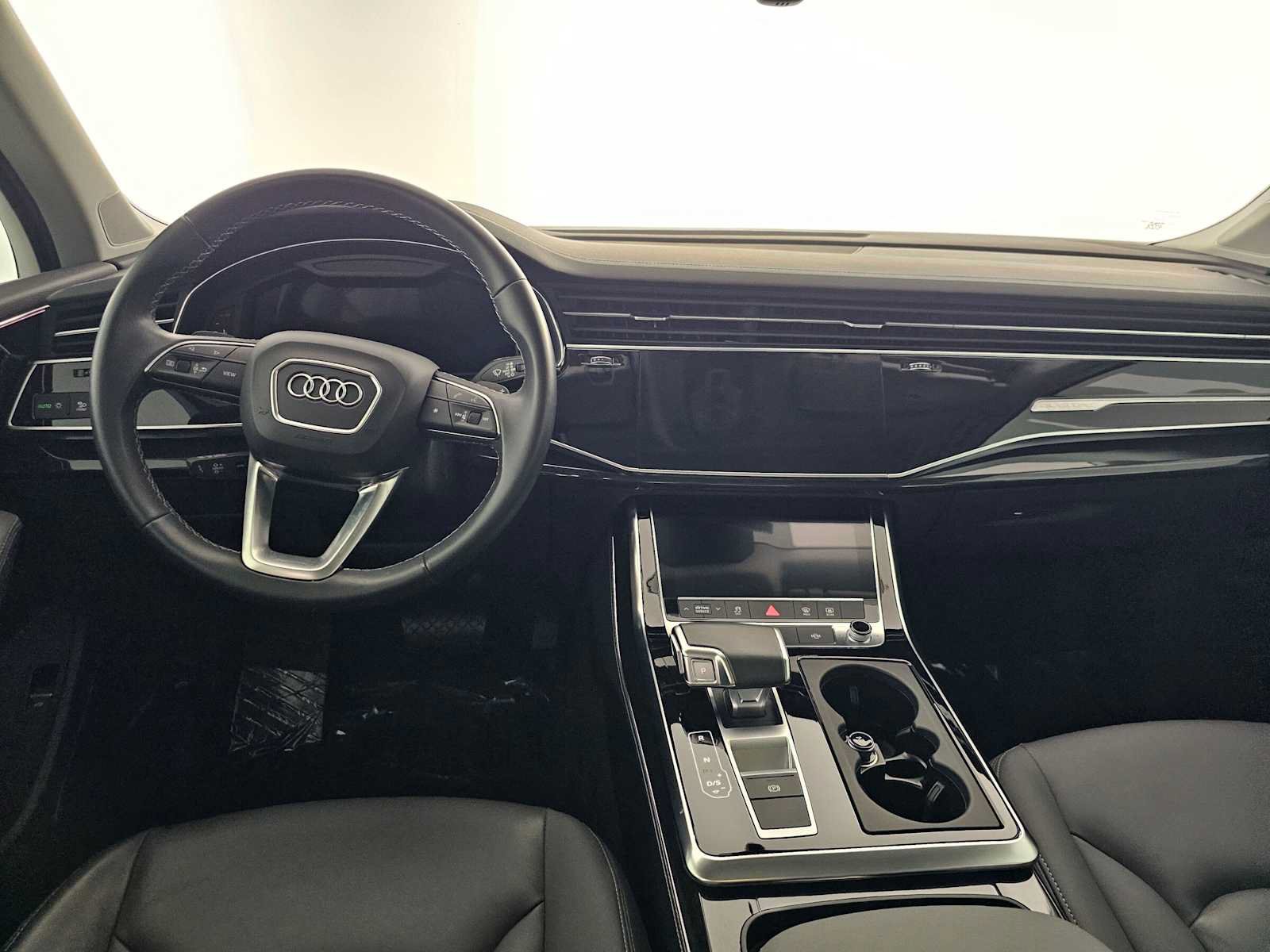 Used 2025 Audi Q7 2.0T Premium Plus w/ Premium Plus Package AWD/4WD image 20
