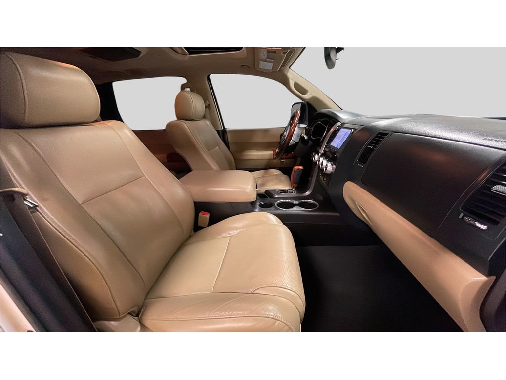 Used 2021 Toyota Sequoia Platinum AWD/4WD image 18