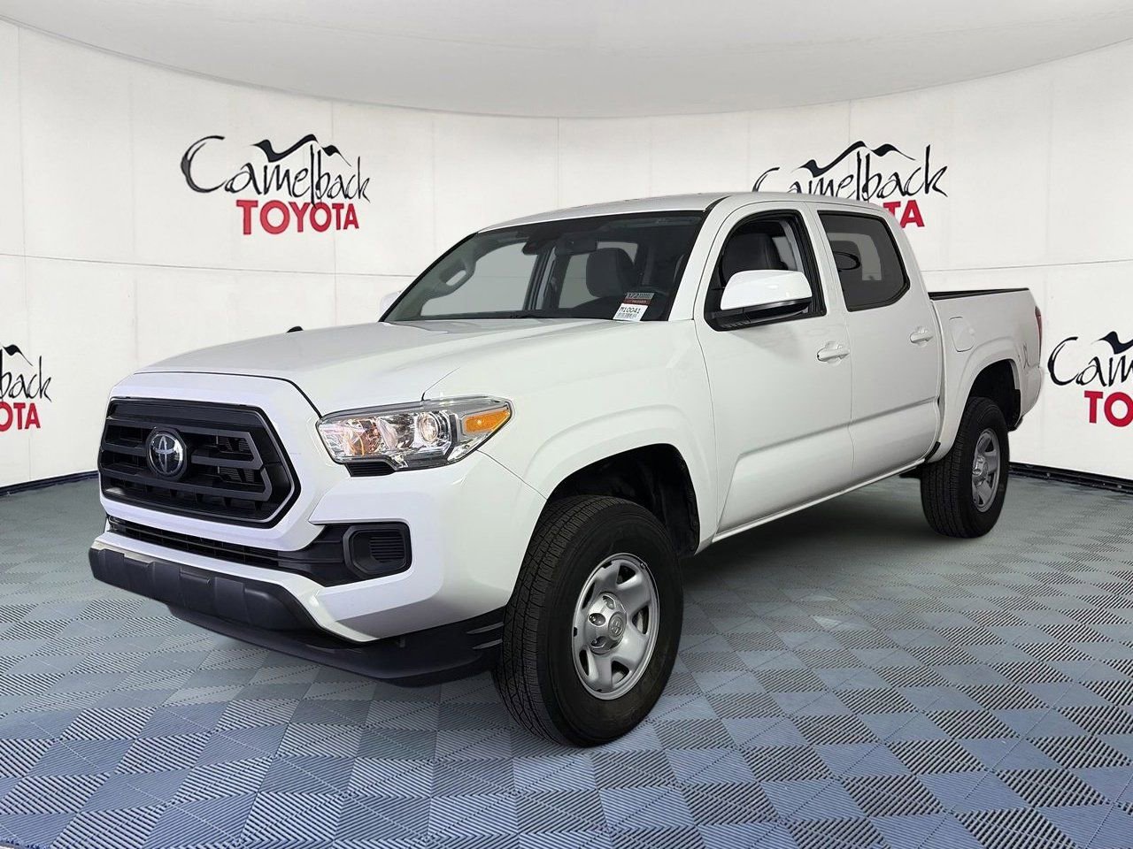 Used 2023 Toyota Tacoma SR AWD/4WD image 4