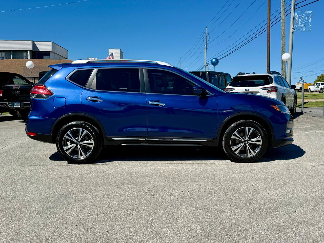 Used 2017 Nissan Rogue SL AWD/4WD image 3