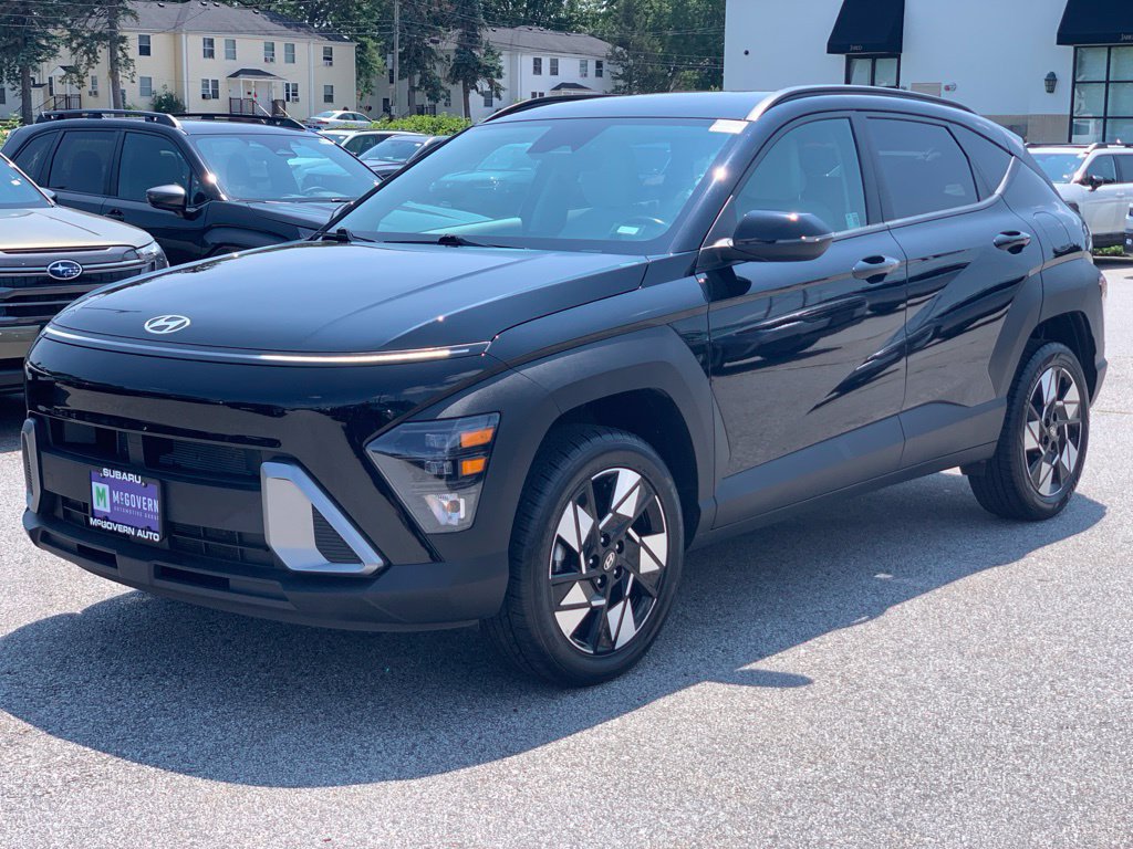 Used 2025 Hyundai Kona SEL AWD/4WD image 4