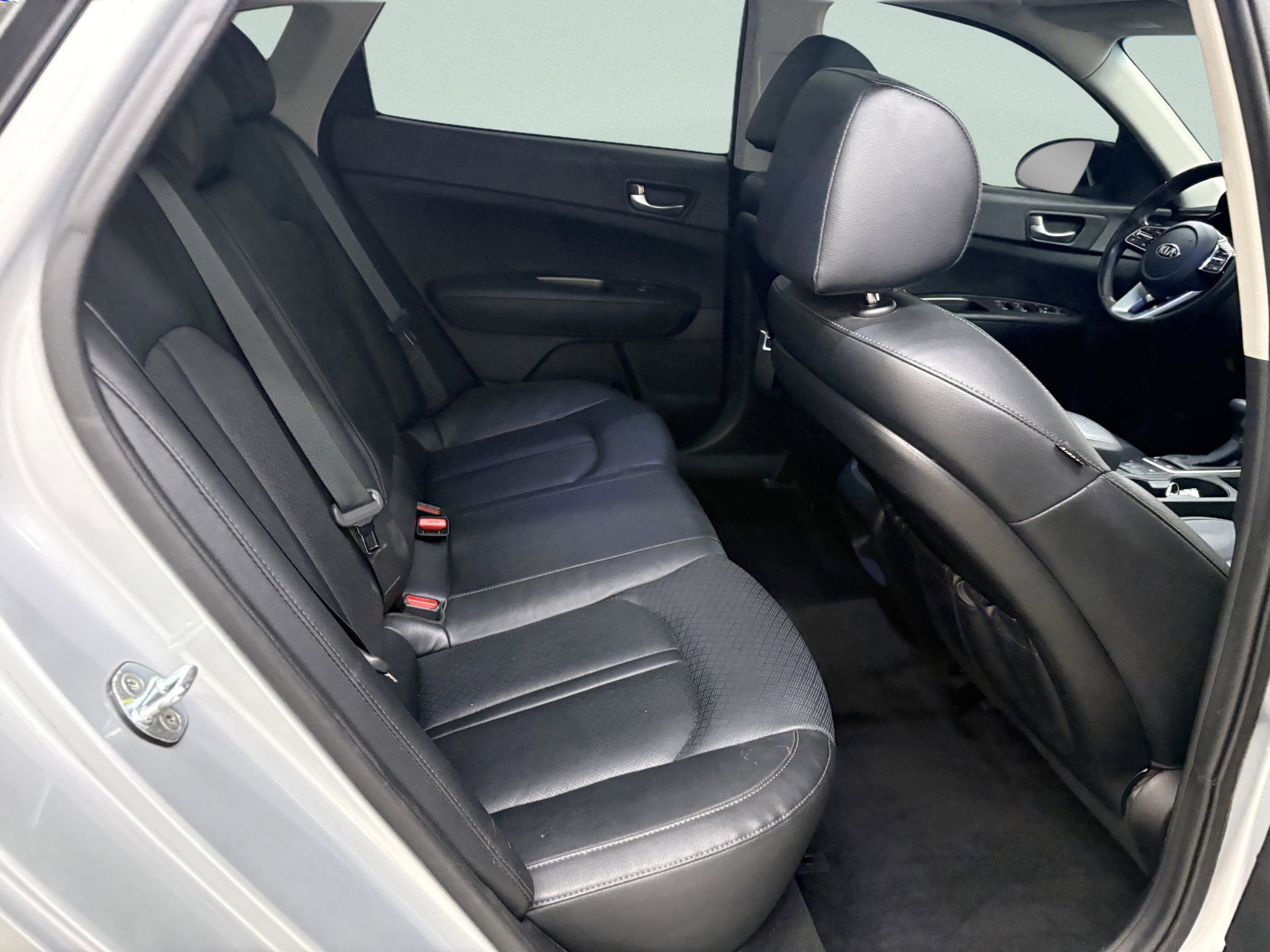 Used 2020 Kia Optima SE image 23