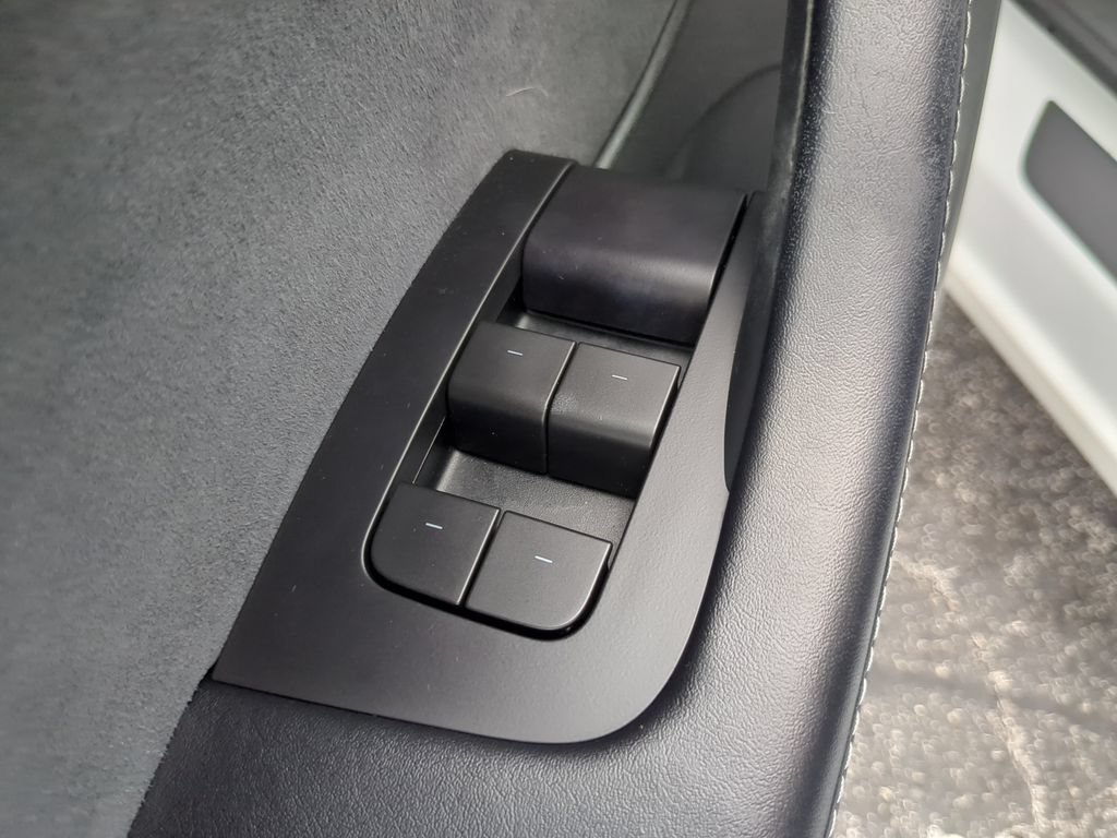 Used 2021 Tesla Model 3 Standard Range Plus RWD image 17