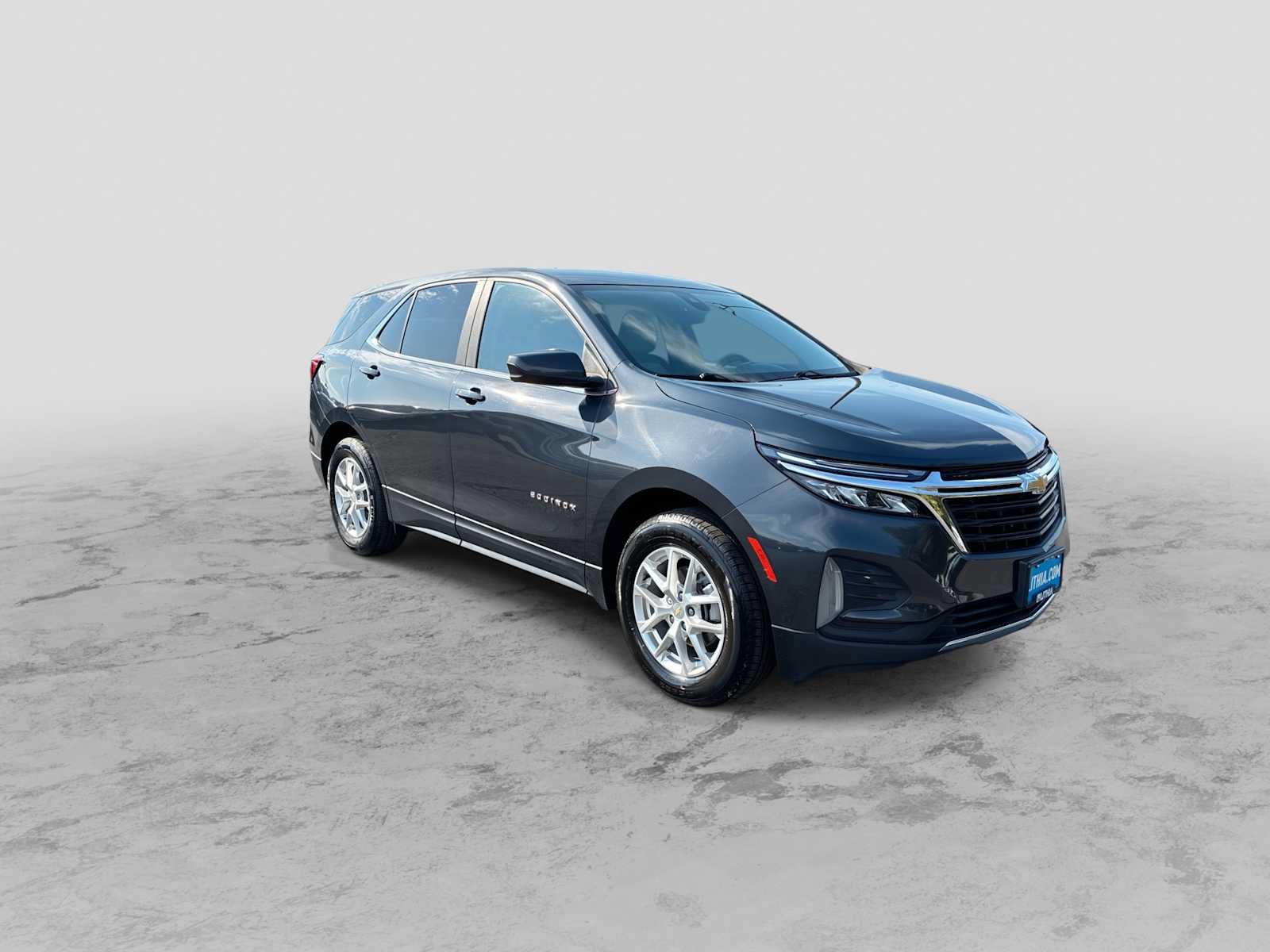 Used 2022 Chevrolet Equinox LT AWD/4WD image 2