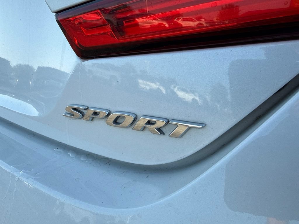 Used 2019 Honda Accord Sport image 4