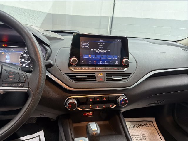 Used 2019 Nissan Altima 2.5 S FWD image 18
