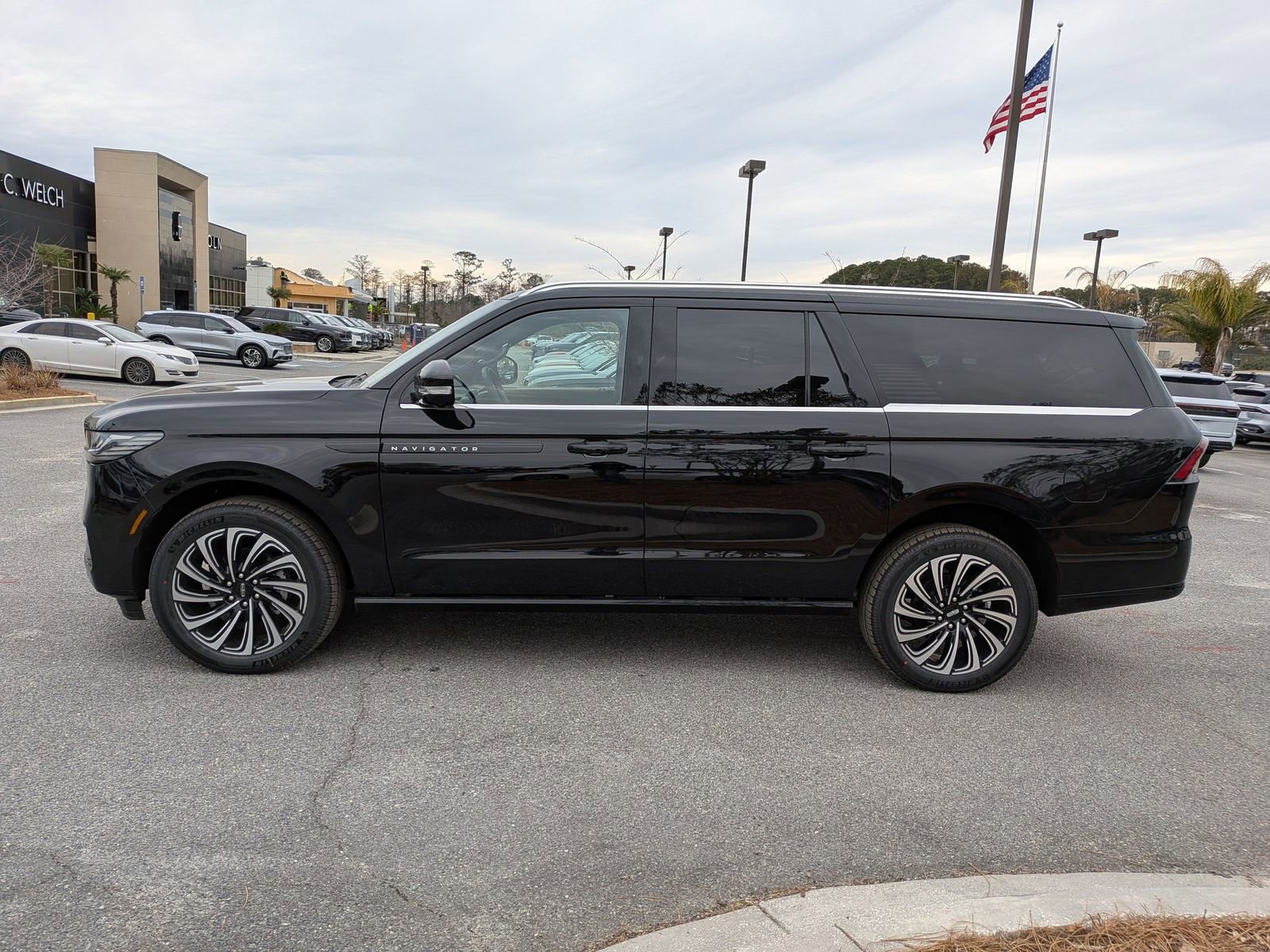 New 2026 Lincoln Navigator L Black Label image 7
