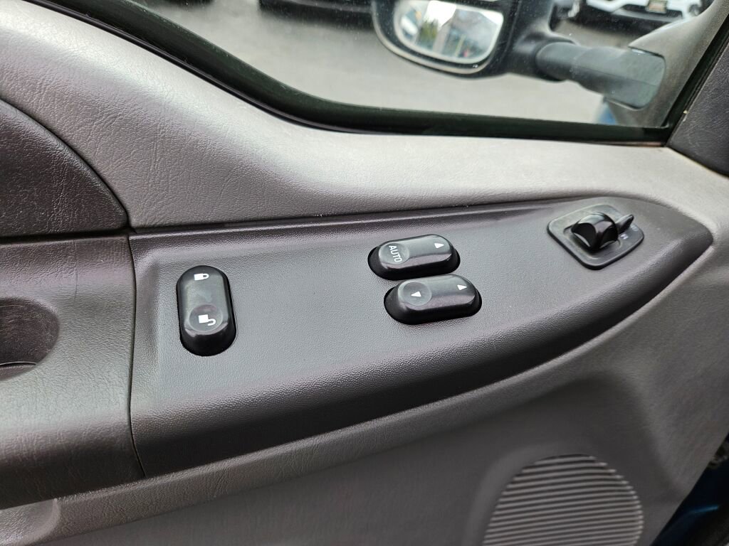 Used 2002 Ford F250 XLT image 14