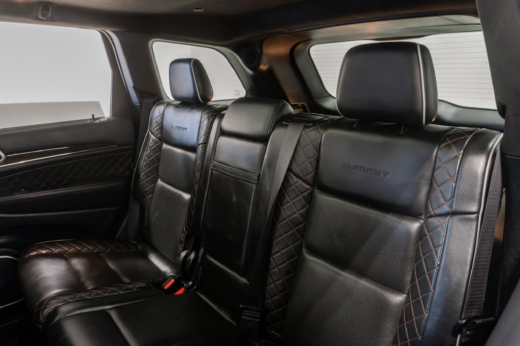 Used 2019 Jeep Grand Cherokee Summit AWD/4WD image 26