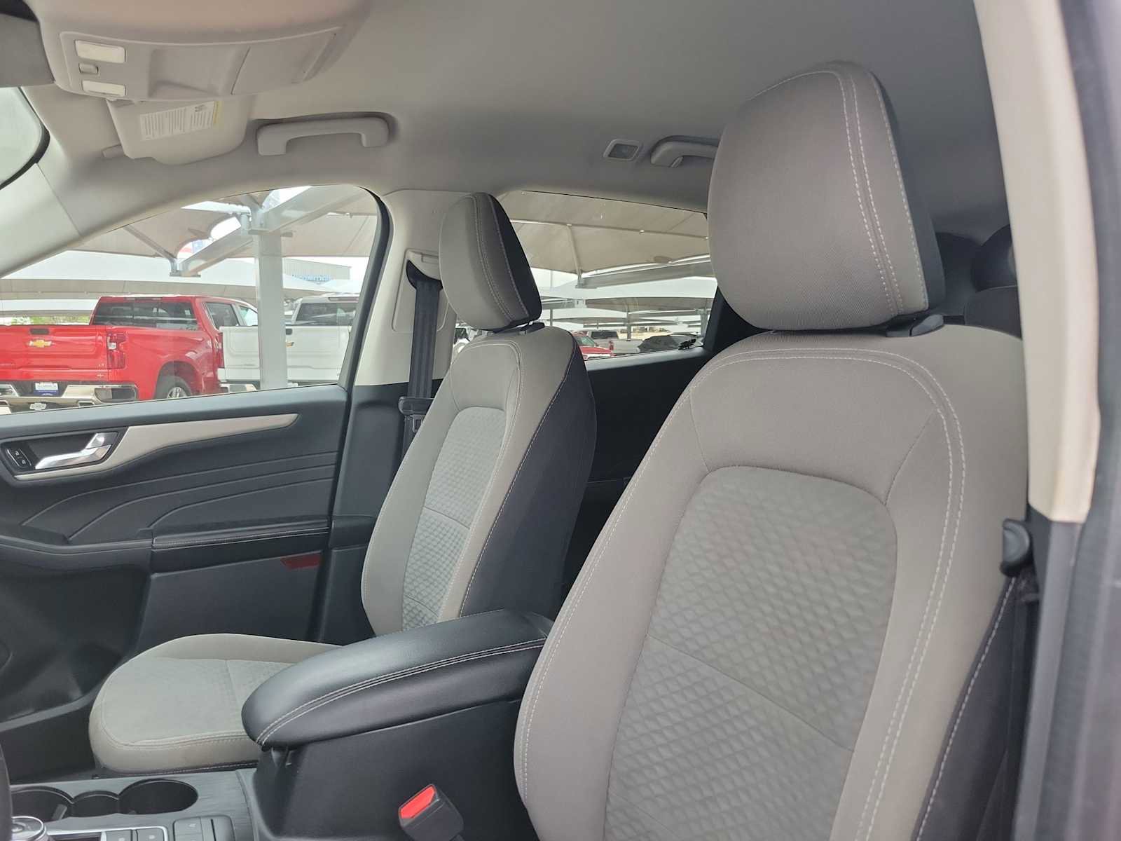 Used 2021 Ford Escape SE w/ Cold Weather Package image 15