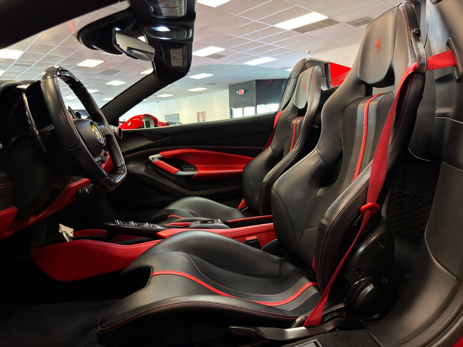 Used 2021 Ferrari F8 Tributo RWD image 19