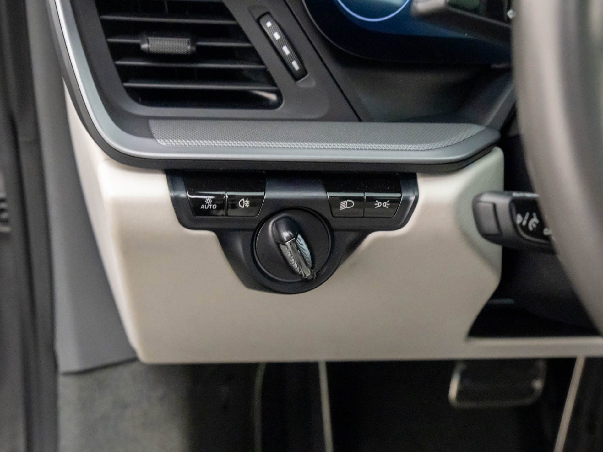 Used 2021 Porsche 911 Carrera image 18