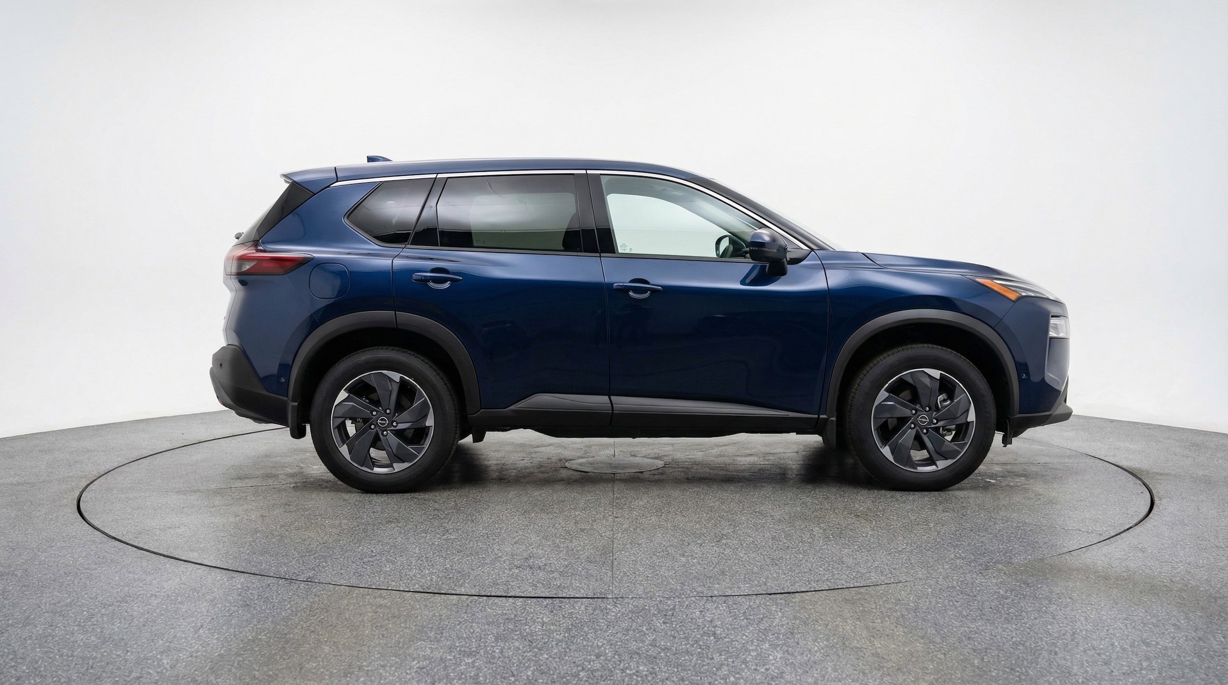 Used 2025 Nissan Rogue SV FWD image 8