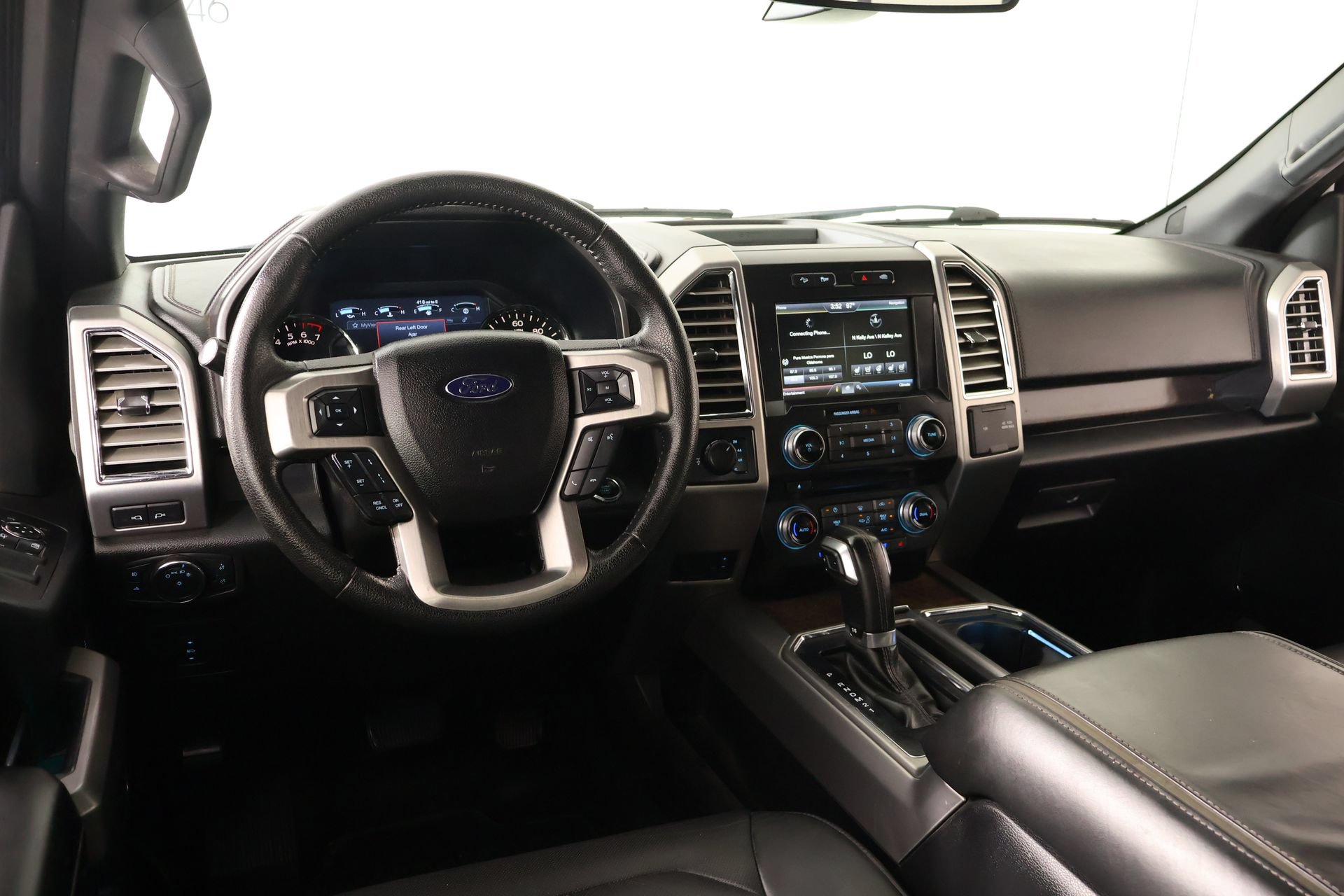 Used 2015 Ford F150 Platinum w/ Equipment Group 701A Luxury AWD/4WD image 2