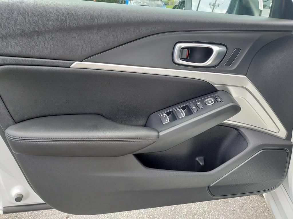 Certified 2023 Acura Integra FWD image 17