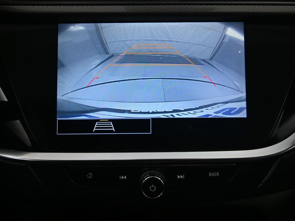 Used 2023 Buick Encore GX Select w/ Sport Touring Package image 17