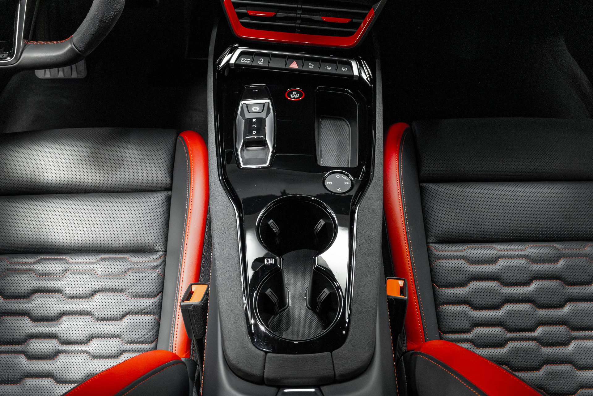 Used 2023 Audi RS e-tron GT image 33