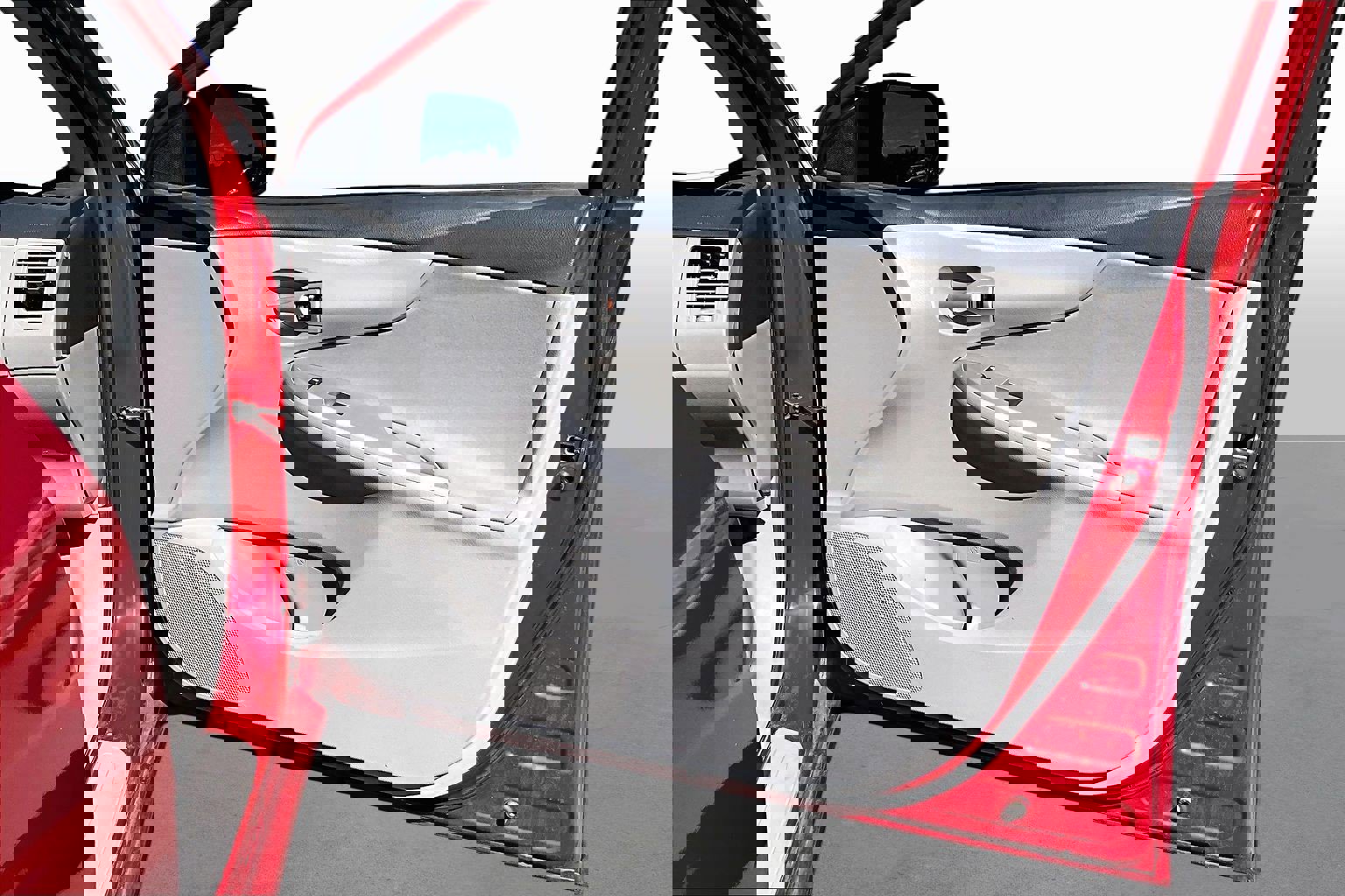 Used 2012 Toyota Corolla LE image 11