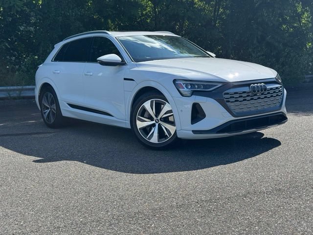 Used 2024 Audi Q8 e-tron Premium Plus w/ Premium Plus Package AWD/4WD image 1