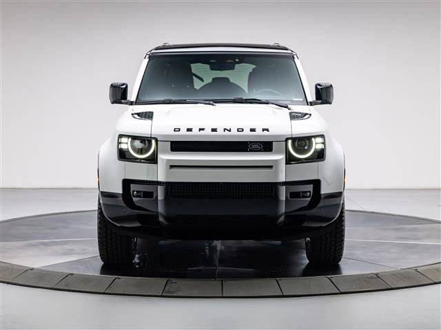 New 2026 Land Rover Defender 110 X-Dynamic SE AWD/4WD image 8