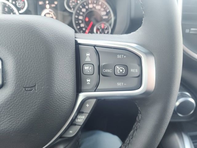 New 2026 RAM 1500 4x4 Crew Cab image 11