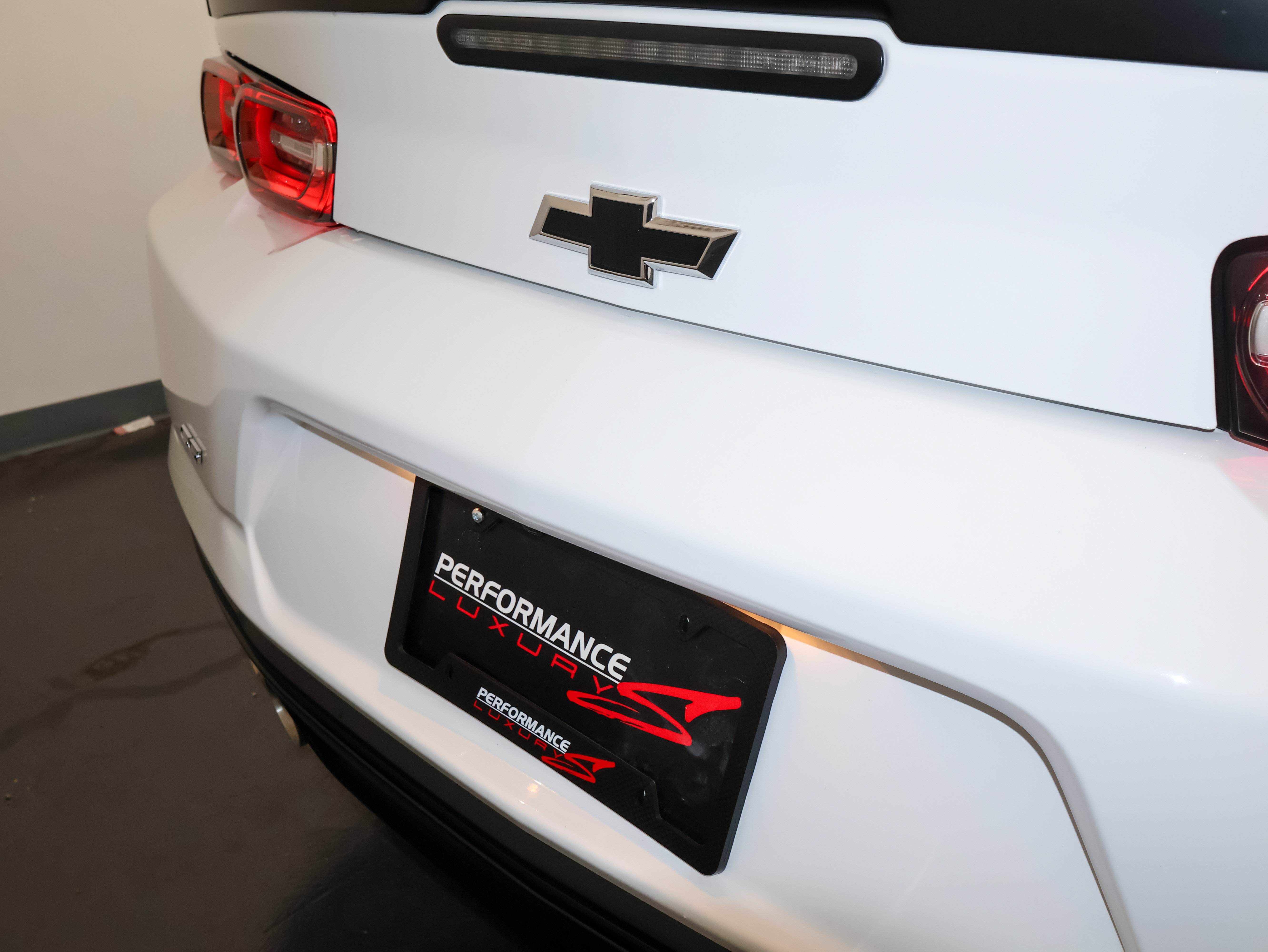 Used 2019 Chevrolet Camaro SS RWD image 40