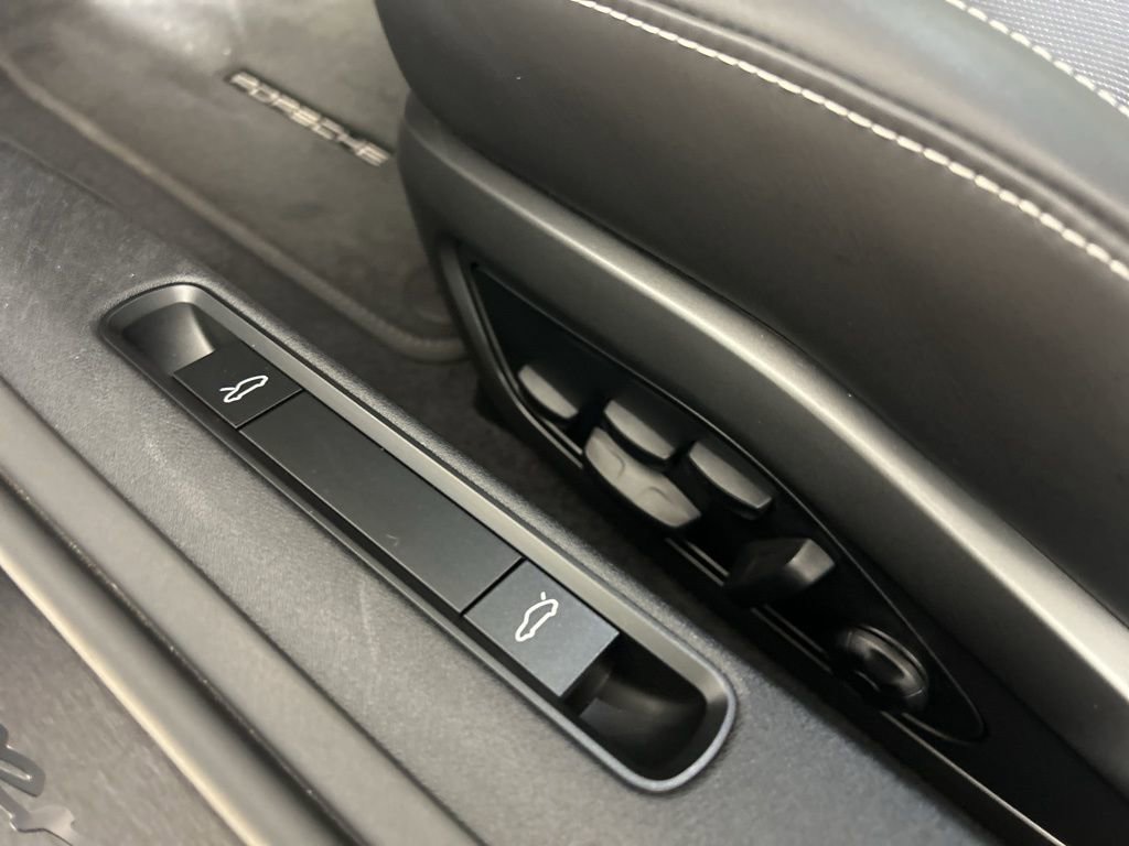 Certified 2025 Porsche 911 Carrera 4 GTS image 27