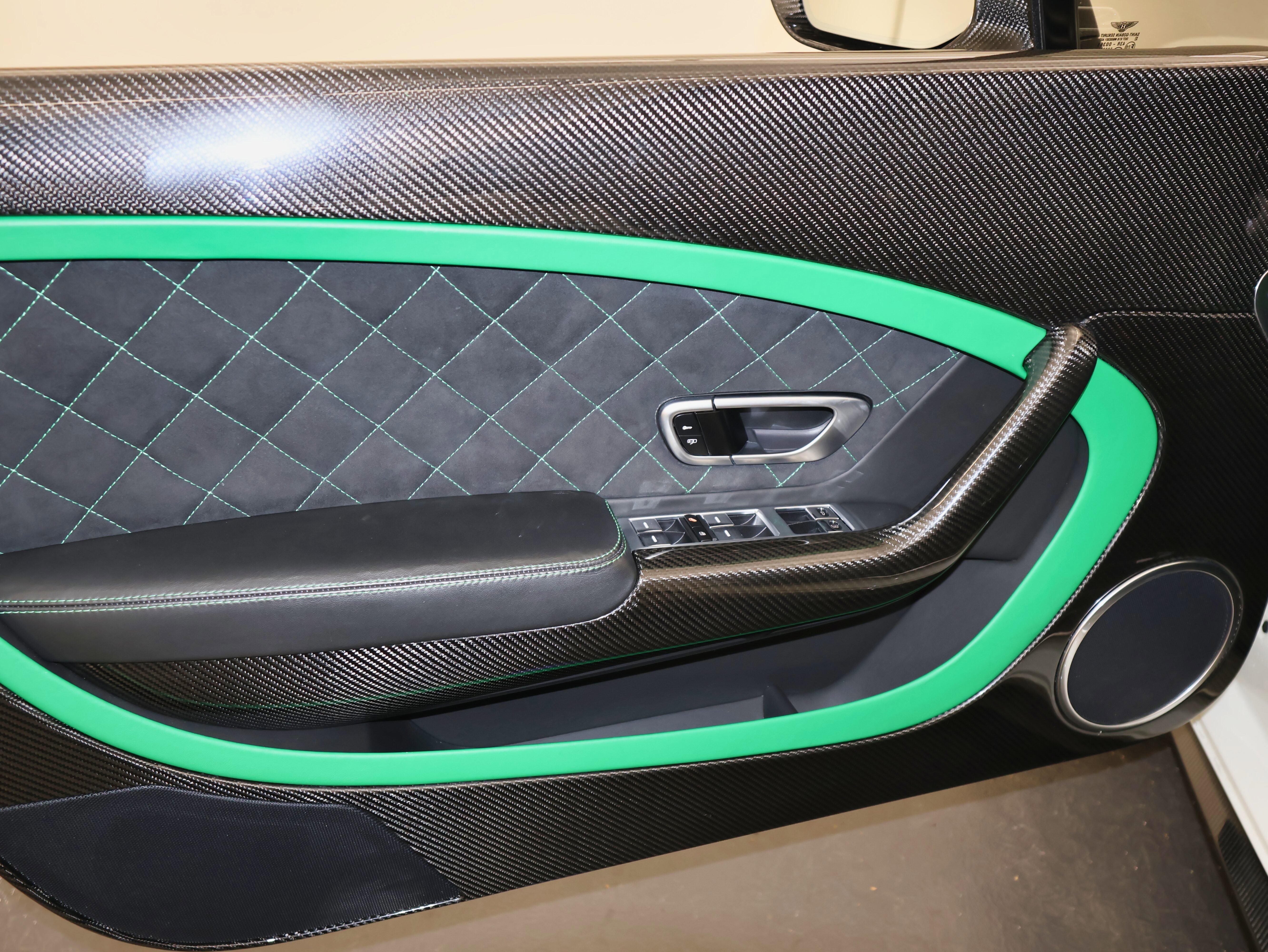 Used 2015 Bentley Continental GT3-R image 24