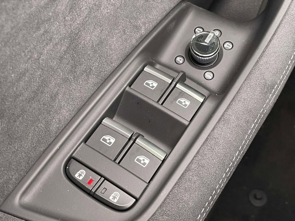 New 2026 Audi RS Q8 performance image 38